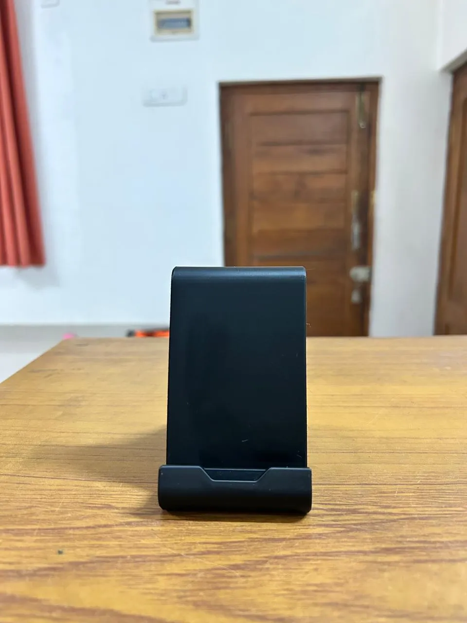 Phone Stand — Black PLA