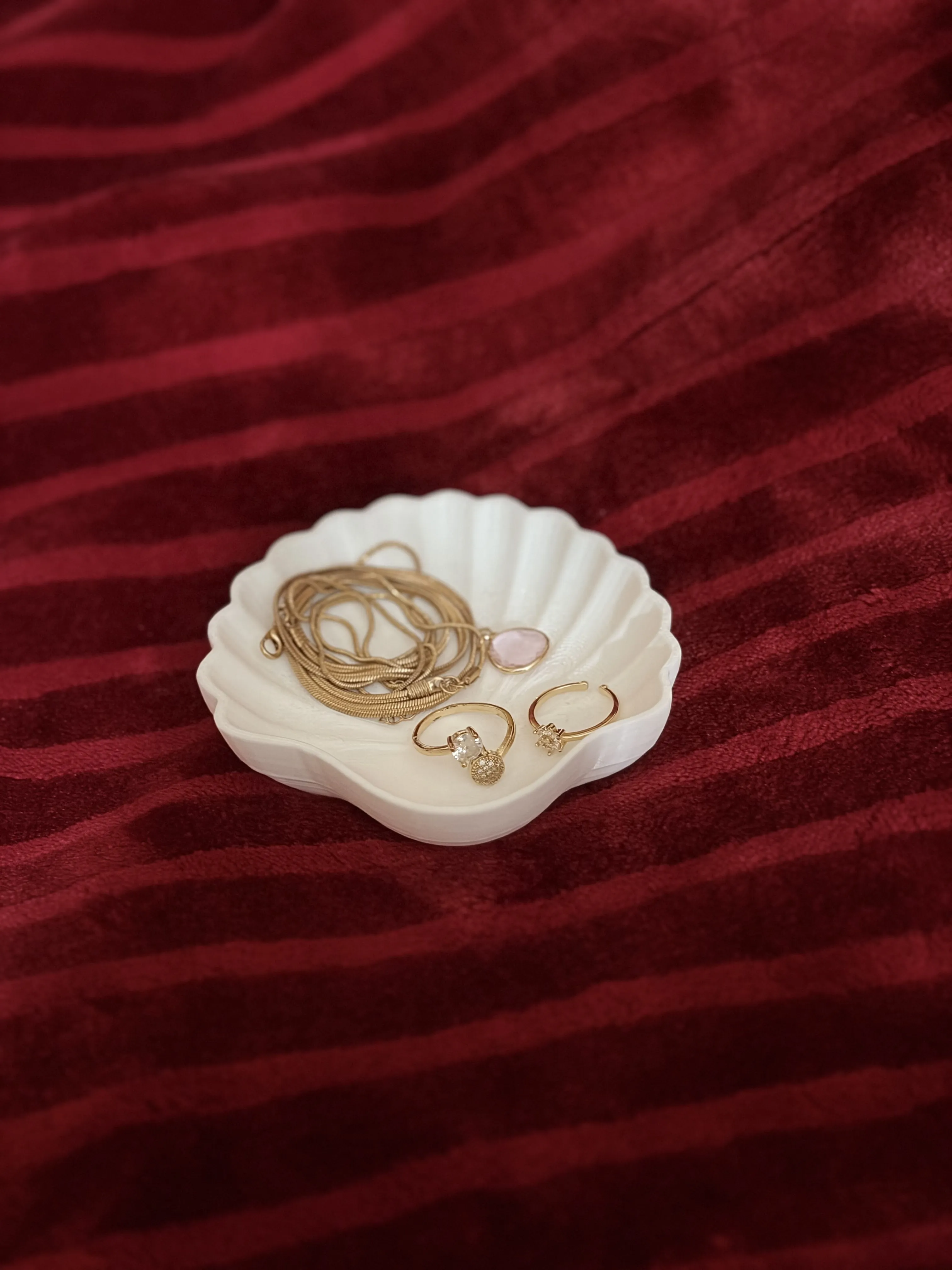 Scallop Shell Trinket Dish — White PLA